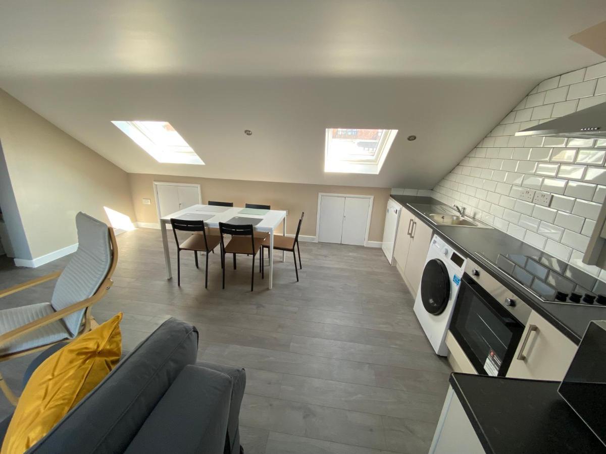 Stunning 1 Bedroom Flat In Wood Green Londra Exterior foto