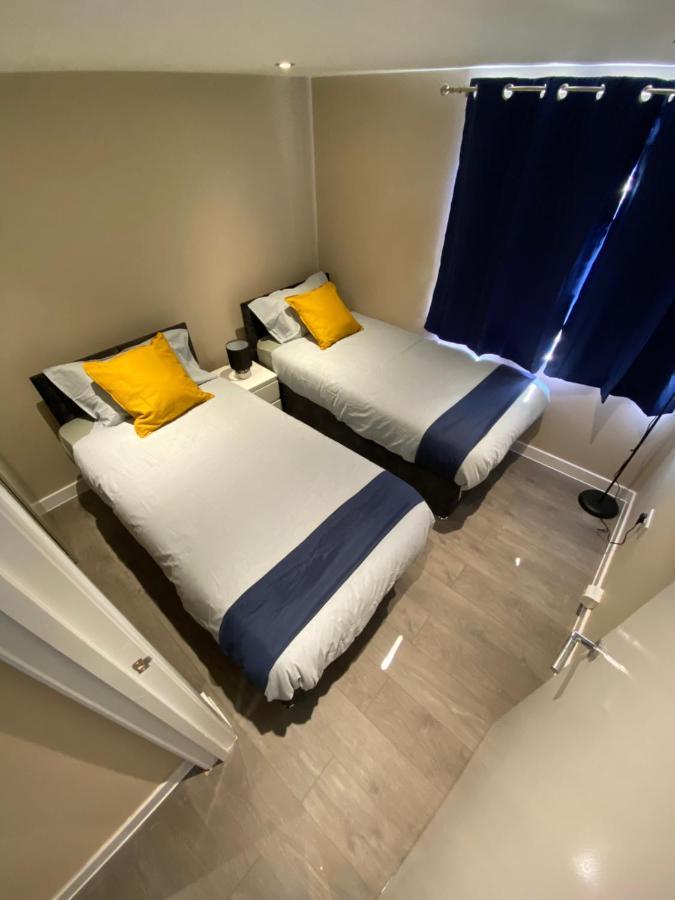Stunning 1 Bedroom Flat In Wood Green Londra Exterior foto